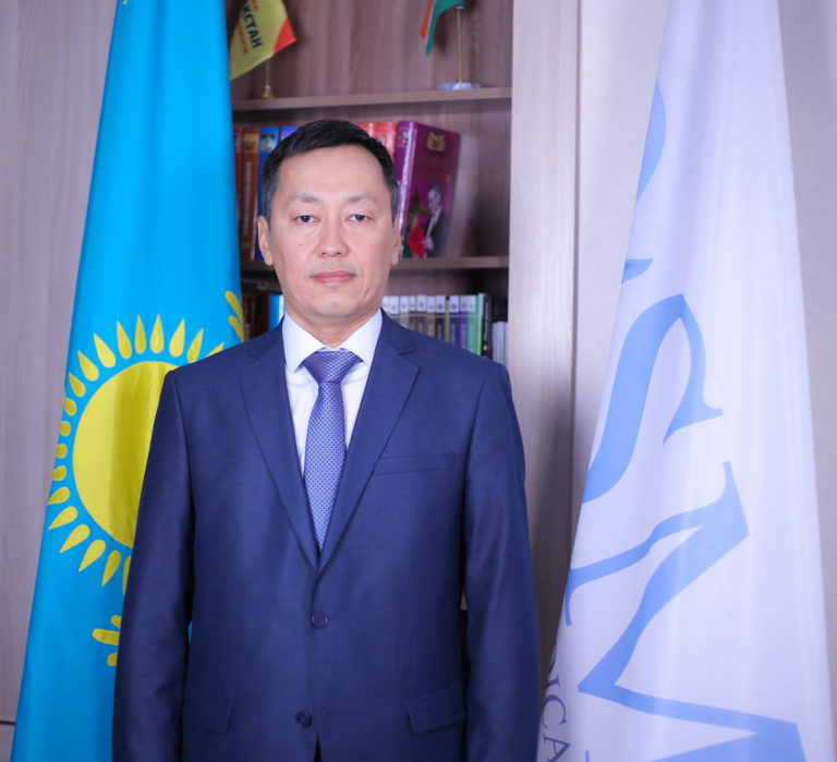 ректор МУС Дюсупов